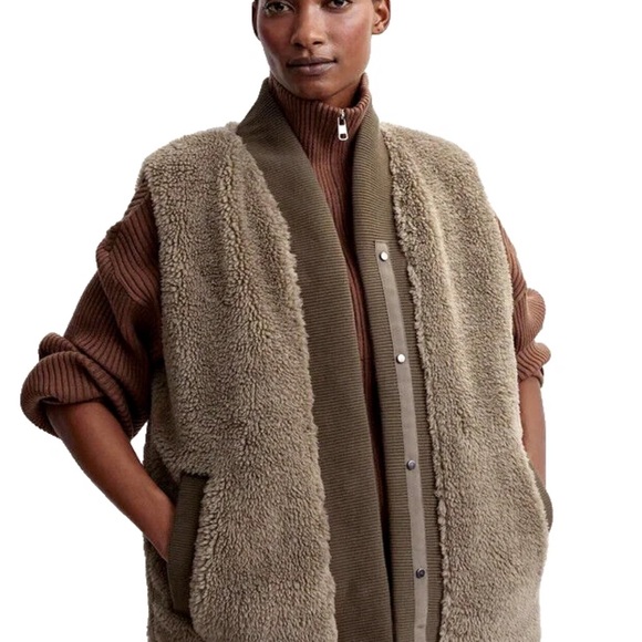 Varley Covey Quilted Reversible Vest - Picture 3 of 5